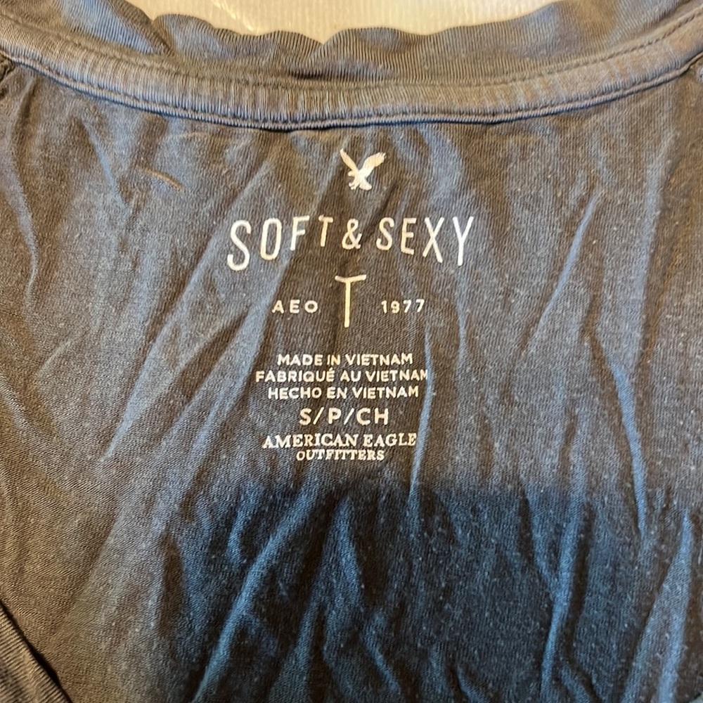 Small Top - Picture 3 of 5